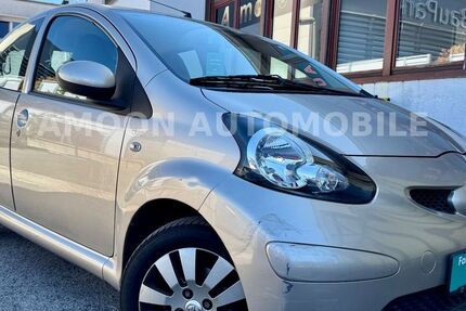 Toyota Aygo (X) 63.922 km 6.499 &euro; Mönchengladbach 41066