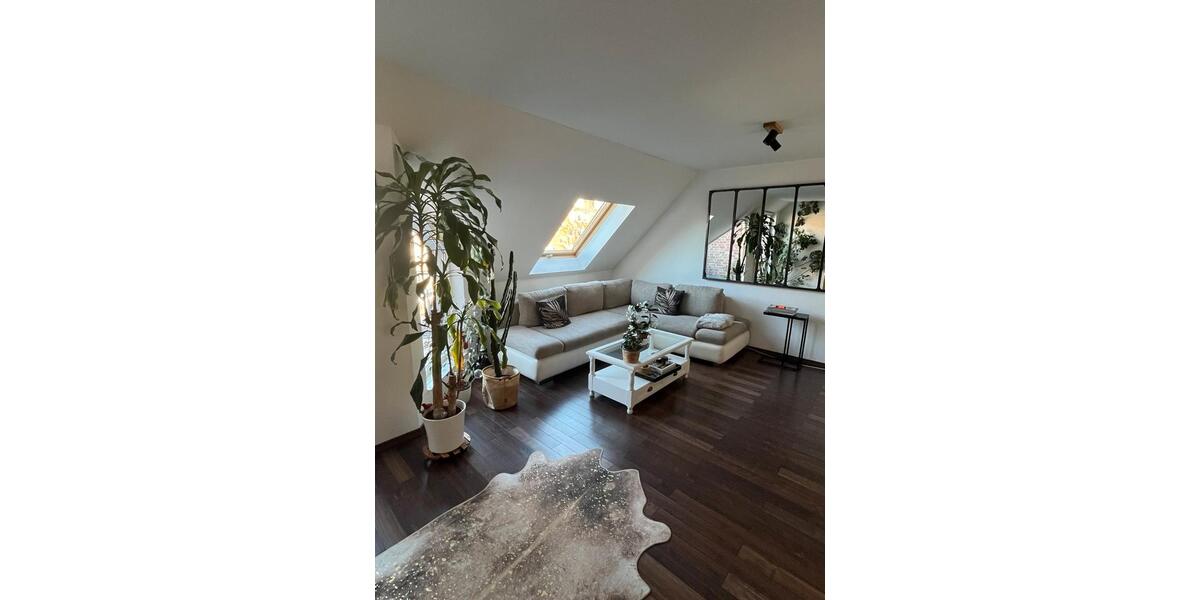 Etagenwohnung Düsseldorf Stadtbezirk 5 - 3 Zimmer, 91 m&sup2;, 1.450&euro; | Angebot:26329347