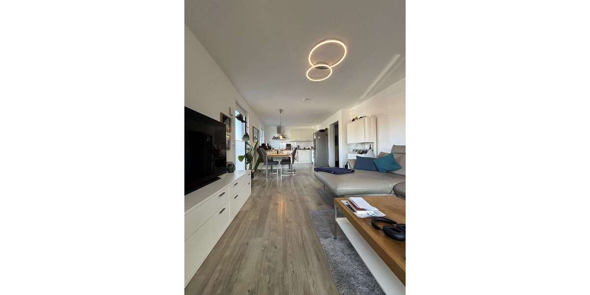 Etagenwohnung Düsseldorf Stadtbezirk 3 - 2 Zimmer, 80 m&sup2;, 1.300&euro; | Angebot:26212885