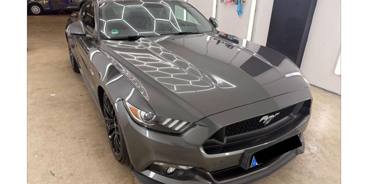 Ford Mustang 105.000 km 31.500 &euro; Mönchengladbach 41179