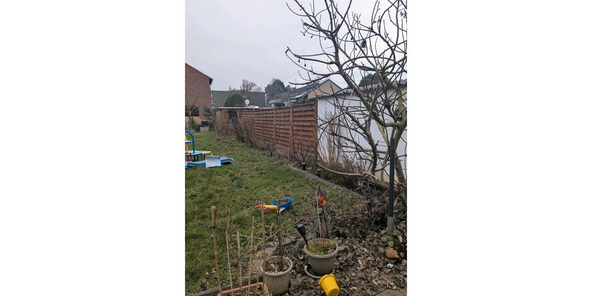 Reihenhaus Mönchengladbach Süd - 7 Zimmer, 182 m&sup2;, 370.000&euro; | Angebot:24681010