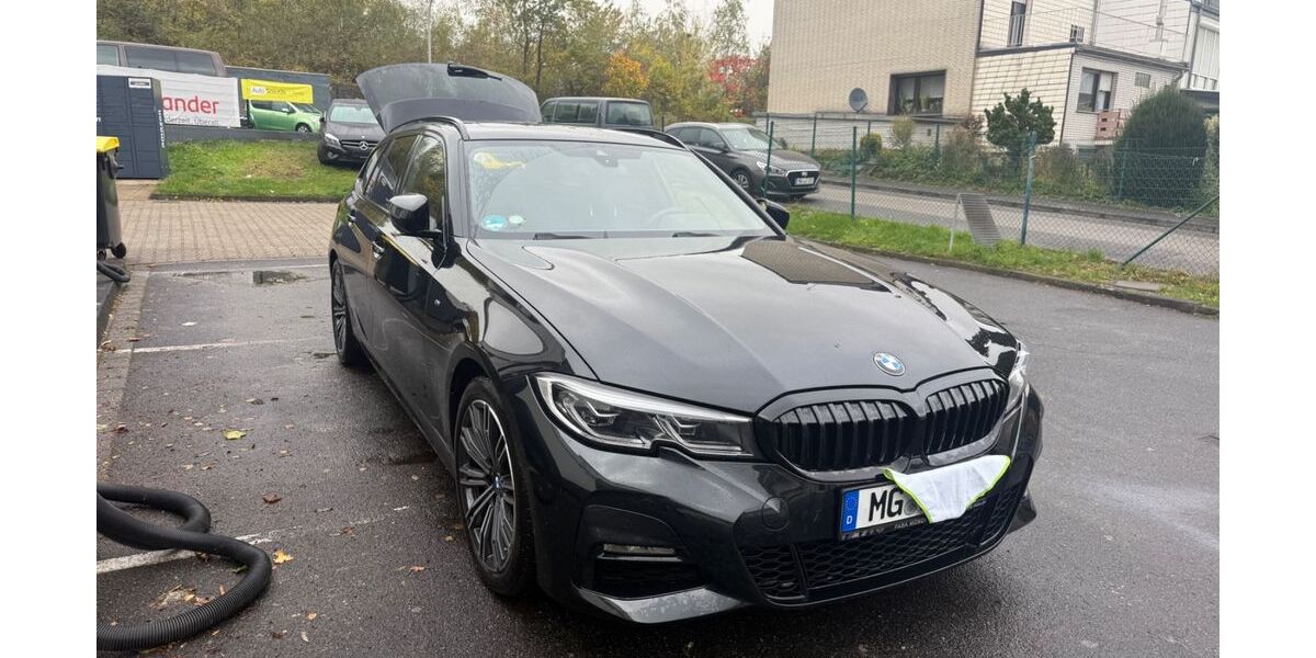 BMW 320 88.000 km 27.800 &euro; Mönchengladbach 41199