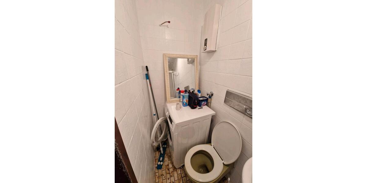 Etagenwohnung Düsseldorf Oberbilk - 3 Zimmer, 20 m&sup2;, 500&euro; | Angebot:26296653