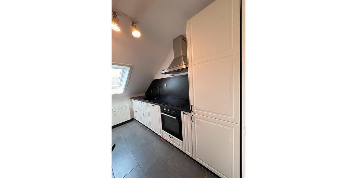 Dachgeschoßwohnung Neuss Furth-Mitte - 2 Zimmer, 42 m&sup2;, 169.000&euro; | Angebot:26111944