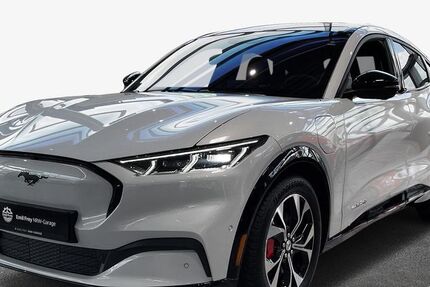 Ford Mustang Mach-E 17.689 km 36.780 &euro; Düsseldorf 40233