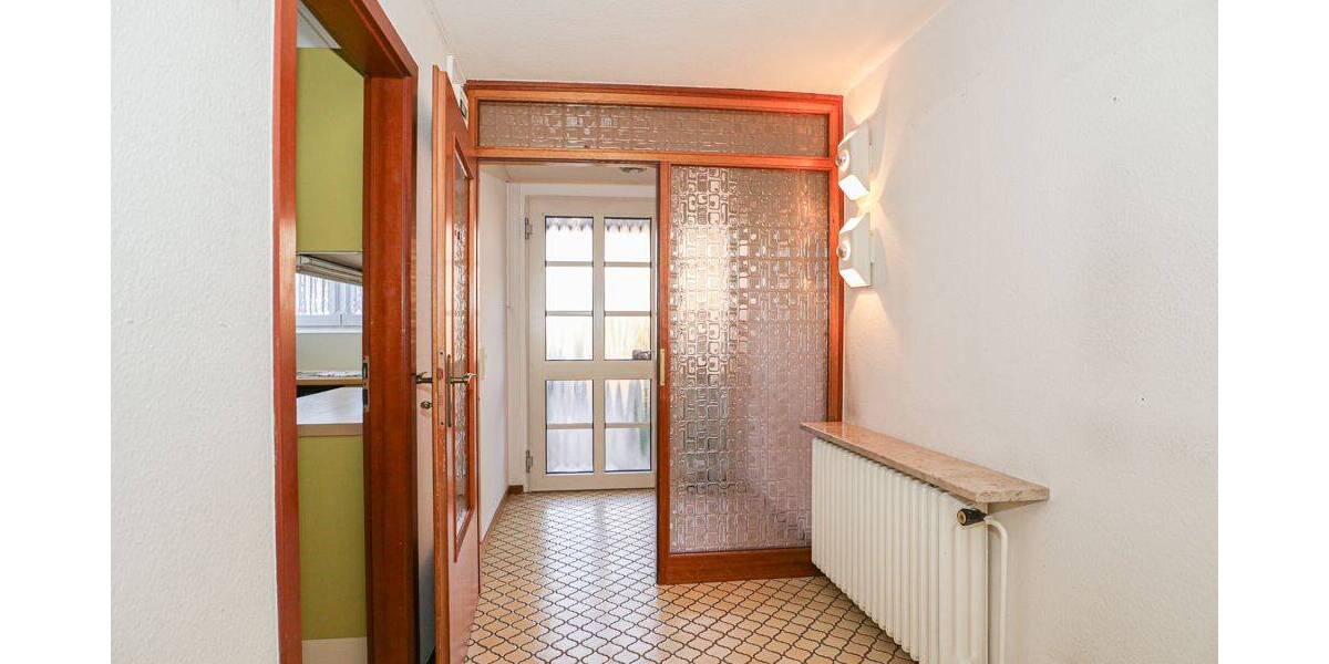 Reihenmittelhaus Neuss / Holzheim Holzheim - 5 Zimmer, 134 m&sup2;, 350.000&euro; | Angebot:26189776