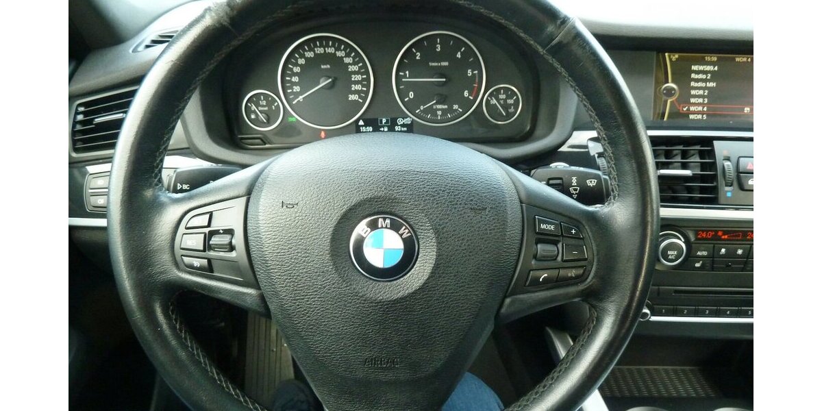 BMW X3 2.0 D x drive Autom. Pano Leder Lachschäden 313.000 km 7.900 &euro; Ratingen 40885