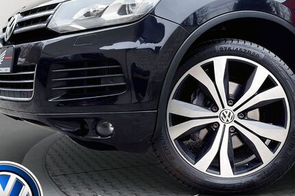 VW Touareg 122.971 km 17.490 &euro; Düsseldorf 40625