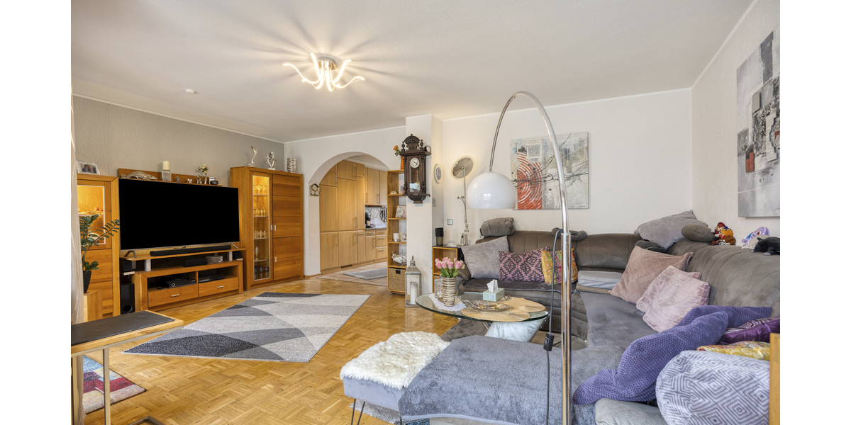 Top gepflegtes Reihenmittelhaus mit gemütlichem Garten, Terrasse und Garage in beliebter Wohnlage - Reihenmittelhaus Pulheim / Brauweiler Brauweiler | Angebot:27285366