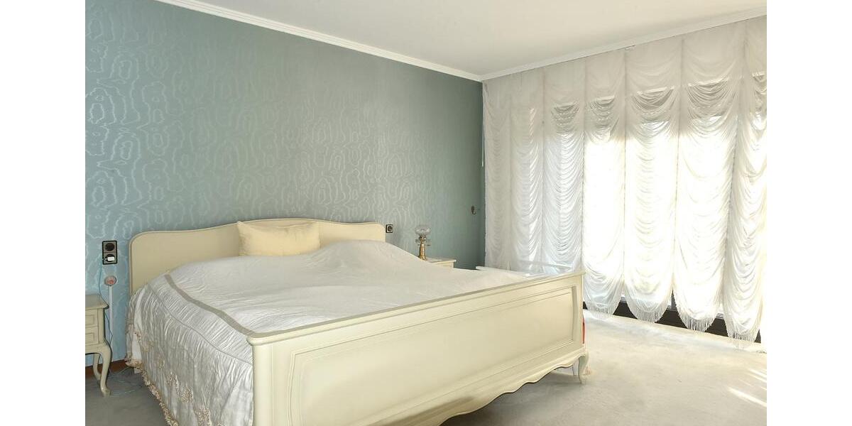 Bungalow Mönchengladbach Süd - 4 Zimmer, 175 m&sup2;, 449.000&euro; | Angebot:25887258