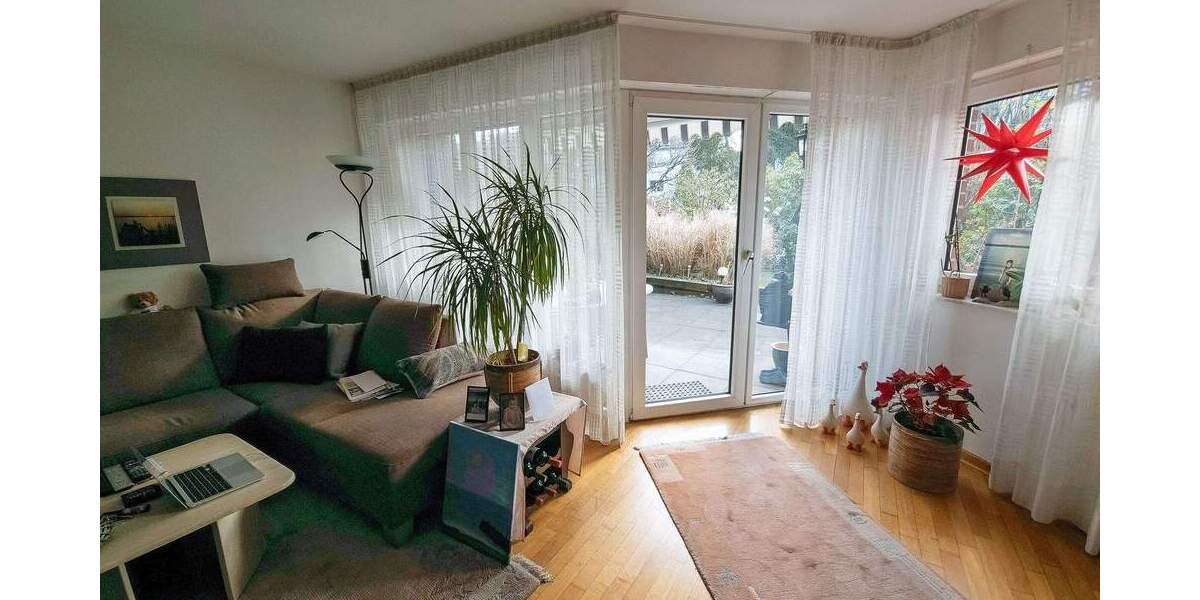Etagenwohnung Düsseldorf Rath - 3 Zimmer, 88 m&sup2;, 349.000&euro; | Angebot:25691147
