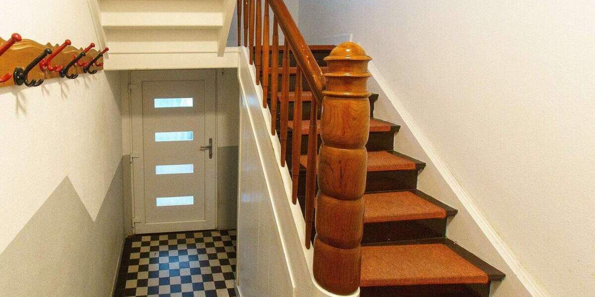 Einfamilienhaus Tönisvorst St. Tönis - 7 Zimmer, 224 m&sup2;, 359.000&euro; | Angebot:25691140