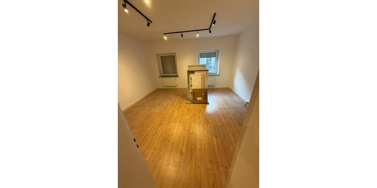 Etagenwohnung Mönchengladbach Stadtmitte - 2 Zimmer, 73 m&sup2;, 890&euro; | Angebot:26188729