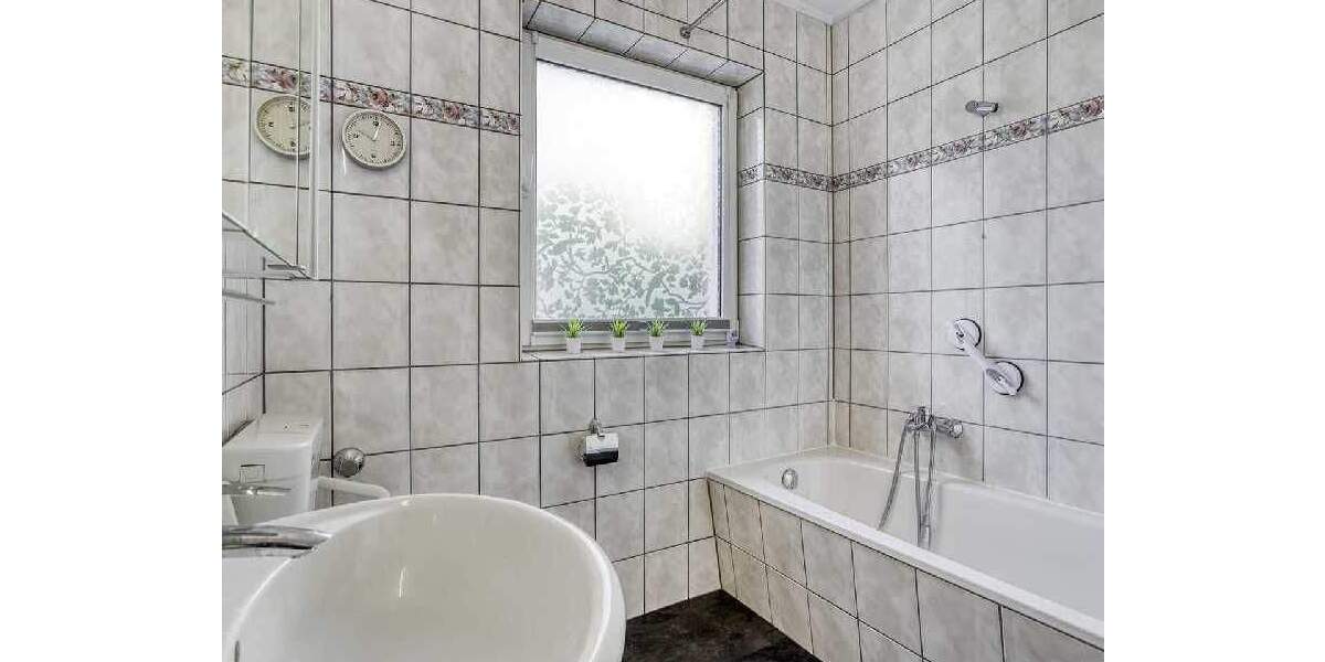 Etagenwohnung Ratingen Zentrum - 3 Zimmer, 77 m&sup2;, 258.700&euro; | Angebot:25727911