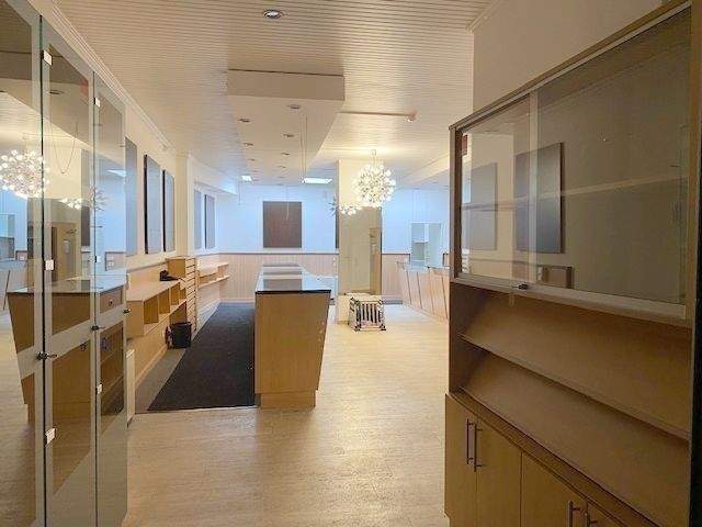 Gewerbeobjekt Düsseldorf Pempelfort - 3 Zimmer, 2.200&euro; | Angebot:26127831