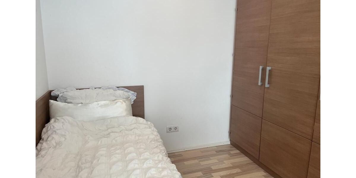 Etagenwohnung Düsseldorf Stadtbezirk 2 - 2 Zimmer, 13 m&sup2;, 860&euro; | Angebot:25805570