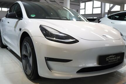 Tesla Model 3 171.150 km 19.450 &euro; Kaarst 41564