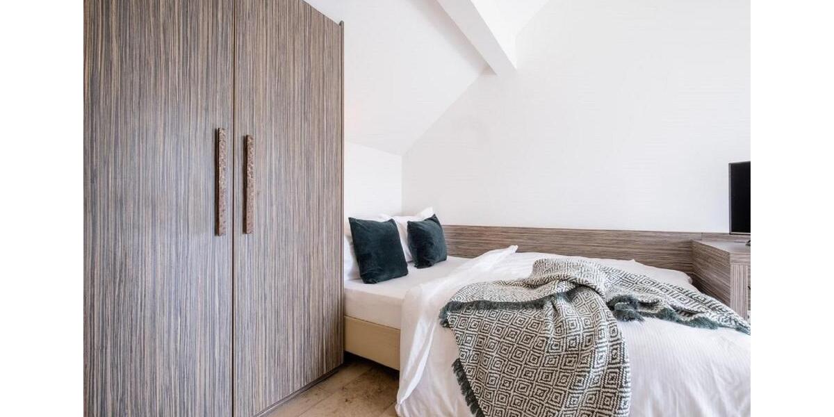 Dachgeschoßwohnung Düsseldorf Pempelfort - 2 Zimmer, 51 m&sup2;, 1.050&euro; | Angebot:26050315