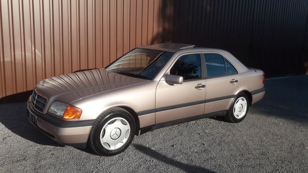 Mercedes-Benz C 180 164.200 km 7.900 &euro; Erkelenz 41812