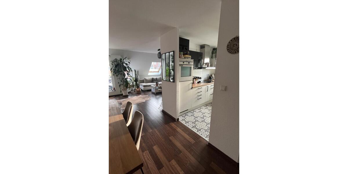 Etagenwohnung Düsseldorf Stadtbezirk 5 - 3 Zimmer, 91 m&sup2;, 1.450&euro; | Angebot:26329347