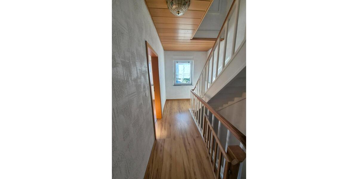 Reihenhaus Mönchengladbach West - 7 Zimmer, 150 m&sup2;, 329.000&euro; | Angebot:27223310
