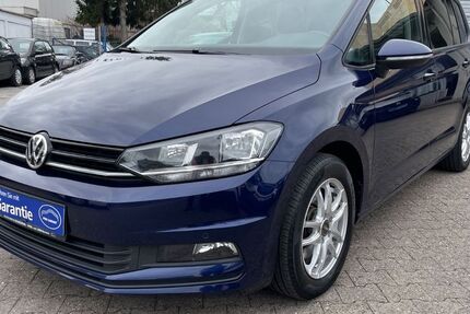 VW Touran 129.000 km 12.490 &euro; Mönchengladbach 41238
