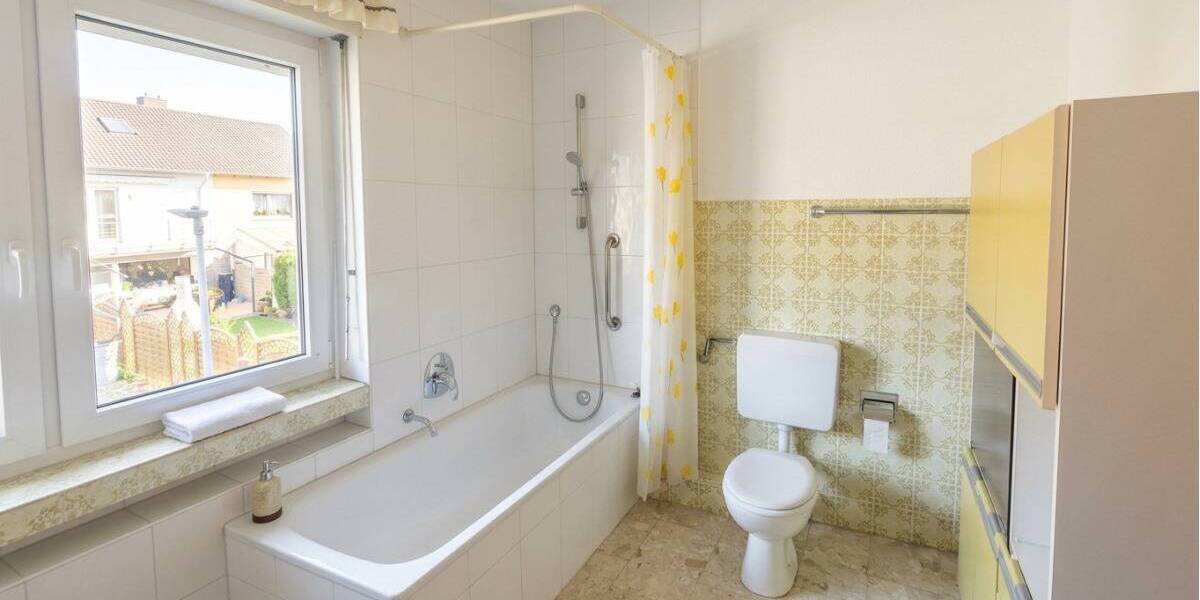 Reihenmittelhaus Grevenbroich Neurath - 4 Zimmer, 134 m&sup2;, 359.000&euro; | Angebot:26092417