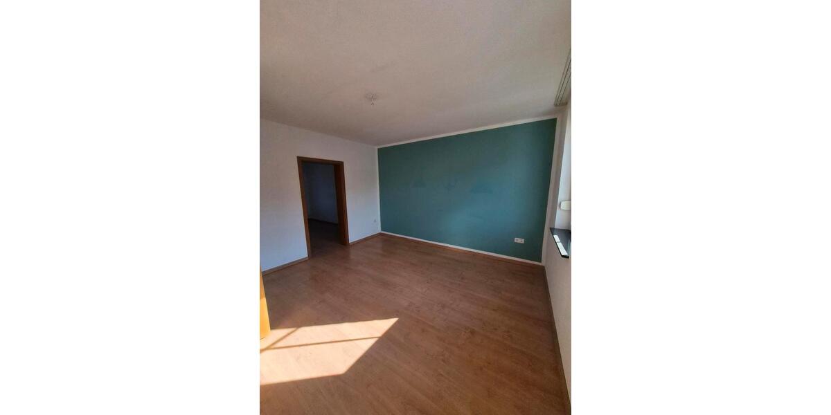 Reihenhaus Mönchengladbach West - 7 Zimmer, 150 m&sup2;, 329.000&euro; | Angebot:27223310