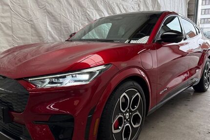 Ford Mustang Mach-E 30.000 km 36.500 &euro; Düsseldorf 40589