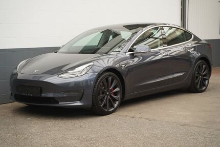 Tesla Model 3 99.998 km 25.950 &euro; Mönchengladbach 41236