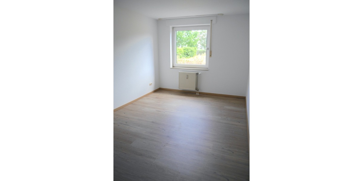 NE-Stadionviertel, ruhige kompl. Renov. 2 Zi. ETW, KDB, Balkon, Carport, Keller - Erdgeschoßwohnung Neuss Augustinusviertel | Angebot:27350485