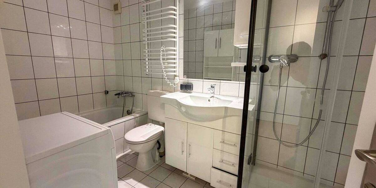 Etagenwohnung Neuss Hammfeld - 4 Zimmer, 116 m&sup2;, 1.500&euro; | Angebot:26155066