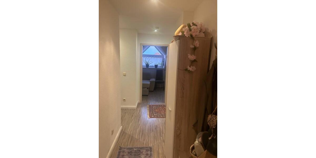 Dachgeschoßwohnung Bergheim - 3 Zimmer, 80 m&sup2;, 1.150&euro; | Angebot:25867953