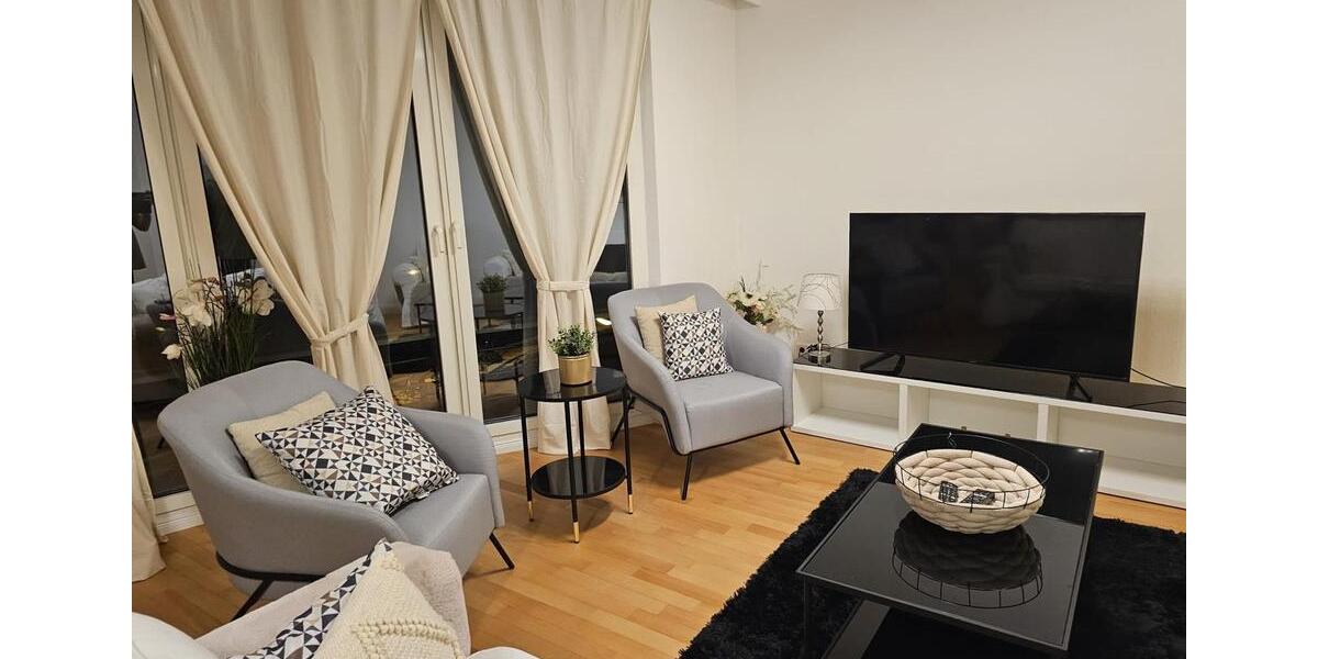 Etagenwohnung Düsseldorf Pempelfort - 3 Zimmer, 89 m&sup2;, 2.600&euro; | Angebot:26305500