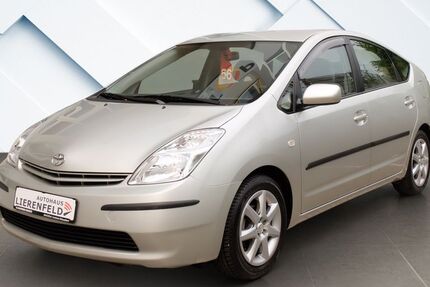 Toyota Prius 68.996 km 8.990 &euro; Düsseldorf 40231