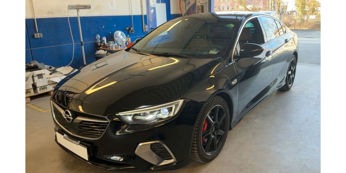 Opel Insignia 98.000 km 19.000 &euro; Düsseldorf 40233