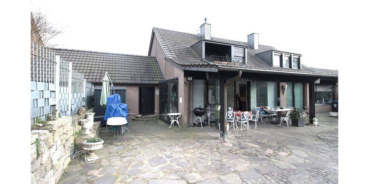 Mehrfamilienhaus, Wohnhaus Düsseldorf Hubbelrath - 7 Zimmer, 237 m&sup2;, 870.000&euro; | Angebot:25727994
