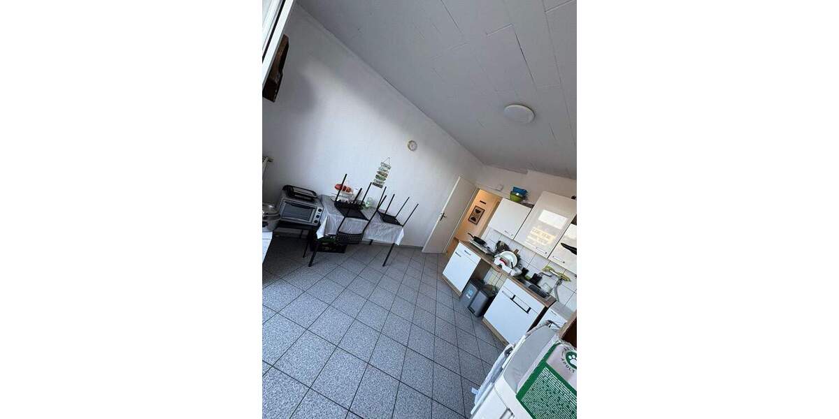 Etagenwohnung Krefeld Stadtmitte - 3 Zimmer, 78 m&sup2;, 710&euro; | Angebot:25739057