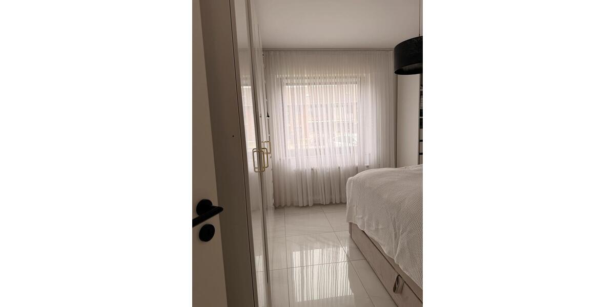 Erdgeschoßwohnung Grevenbroich - 3 Zimmer, 79 m&sup2;, 245.000&euro; | Angebot:26152350