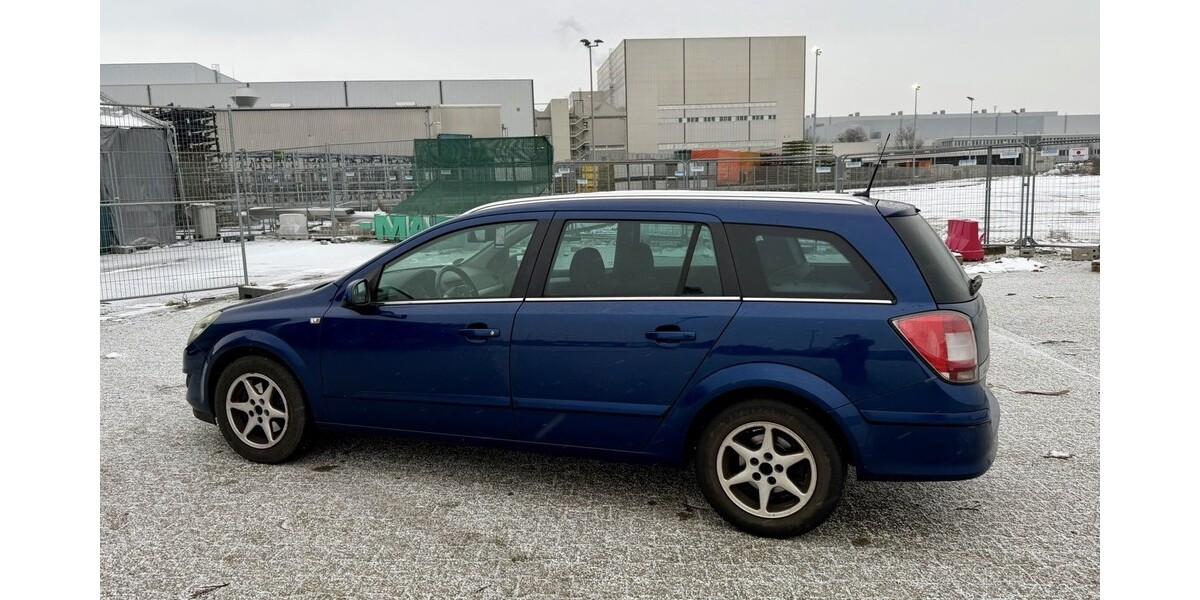 Opel Astra 220.000 km 2.500 &euro; Düsseldorf 40213