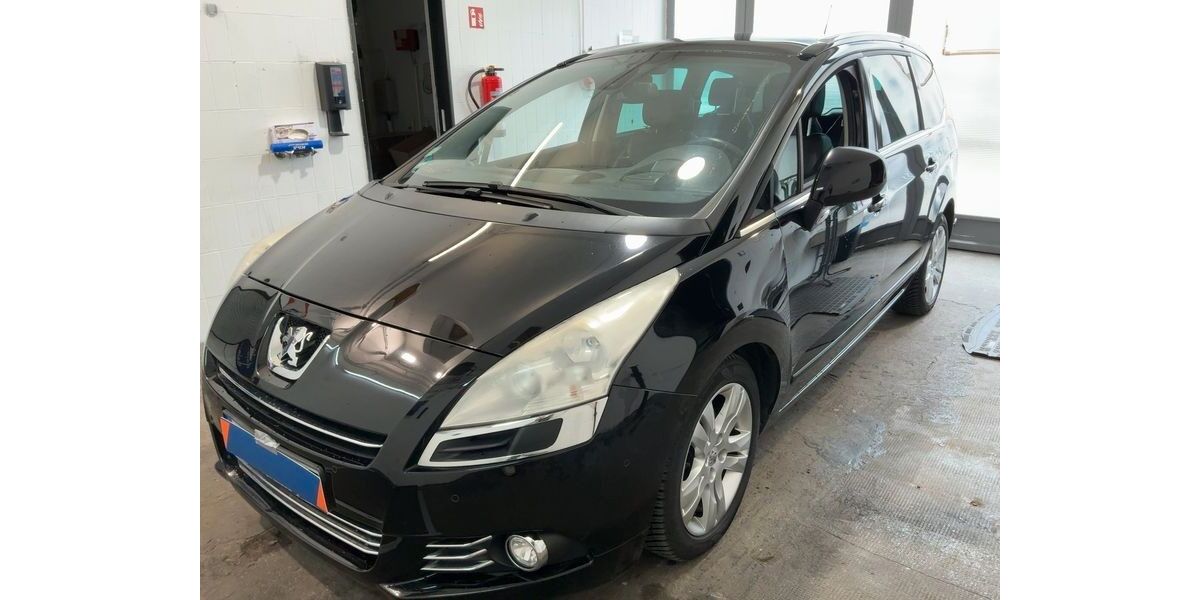 Peugeot 5008 144.365 km 7.998 &euro; Grevenbroich/Wevelinghoven 41516