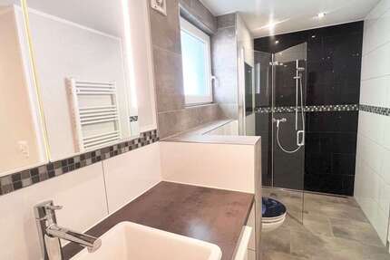 Haus Leverkusen - 8 Zimmer, 210 m&sup2;, 559.000&euro; | Angebot:26155645