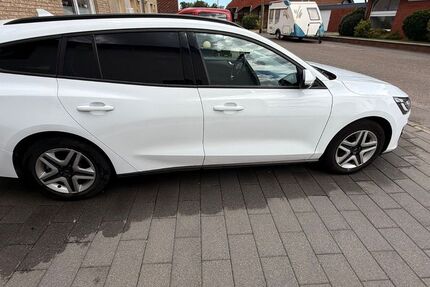Ford Focus 68.000 km 14.500 &euro; Mönchengladbach 41179
