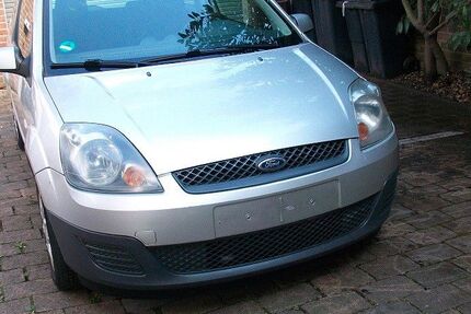 Ford Fiesta 154.000 km 1.690 &euro; mönchengladbach 41066