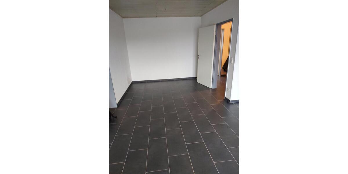 Etagenwohnung Wegberg - 3 Zimmer, 77 m&sup2;, 158.000&euro; | Angebot:25647260