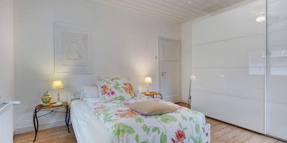 Doppelhaushälfte Düsseldorf Wittlaer - 2 Zimmer, 89 m&sup2;, 398.000&euro; | Angebot:25687695