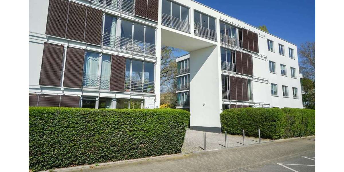 Etagenwohnung Düsseldorf Lörick - 3 Zimmer, 74 m&sup2;, 1.743&euro; | Angebot:26120485