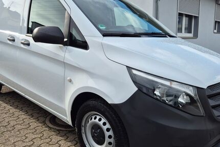 Mercedes-Benz Vito 50.500 km 14.850 &euro; Düsseldorf 40591