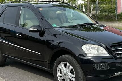 Mercedes-Benz ML 320 283.500 km 6.990 &euro; Neuss 41460