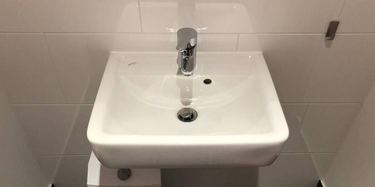 Gewerbeobjekt Düsseldorf Stadtmitte - 4 Zimmer, 125 m&sup2;, 2.500&euro; | Angebot:25738805